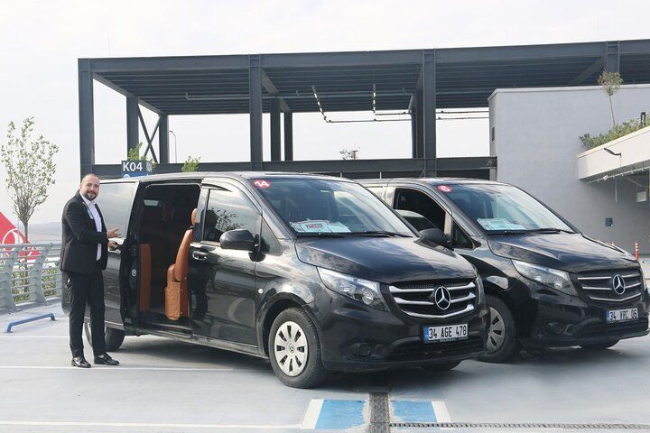 VIP Mercedes Sprinter Black